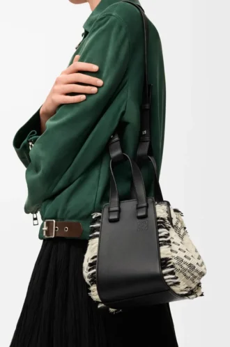 Compact Hammock bag in woven textile Black/White