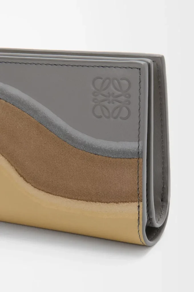 Compact Landscape wallet in nappa calfskin Sparkling Grey/Butter Compact Landscape wallet in nappa calfskin Sparkling Grey/Butter