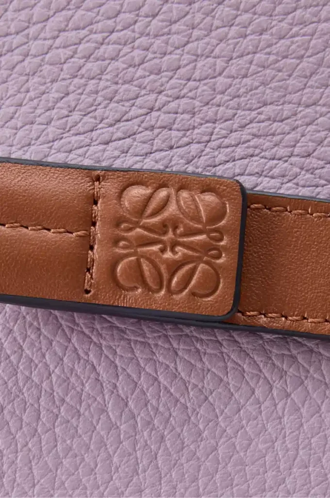 Compact zip wallet in soft grained calfskin Dirty Mauve/Squirrel Compact zip wallet in soft grained calfskin Dirty Mauve/Squirrel
