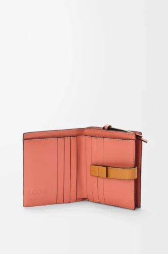 Compact zip wallet in soft grained calfskin Light Oat/Honey