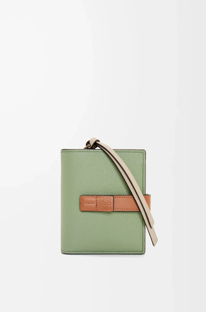 Compact zip wallet in soft grained calfskin Rosemary/Tan Compact zip wallet in soft grained calfskin Rosemary/Tan