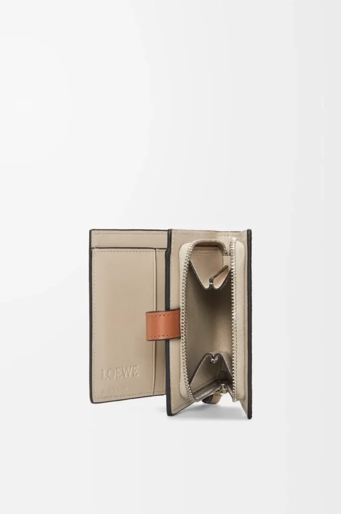 Compact zip wallet in soft grained calfskin Rosemary/Tan Compact zip wallet in soft grained calfskin Rosemary/Tan