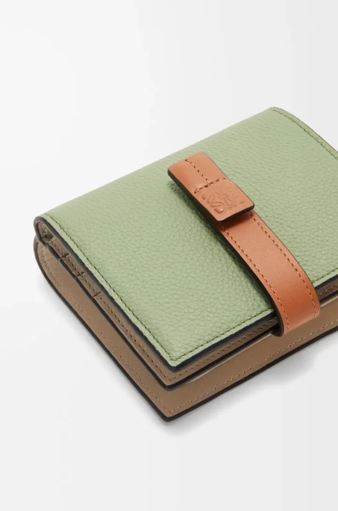 Compact zip wallet in soft grained calfskin Rosemary/Tan Compact zip wallet in soft grained calfskin Rosemary/Tan