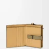 Compact zip wallet in soft grained calfskin Shell Grey/Eucalyptus