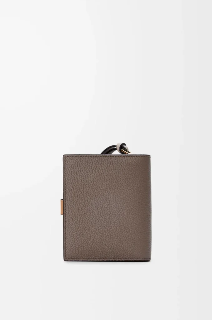 Compact zip wallet in soft grained calfskin Taupe/Gold Compact zip wallet in soft grained calfskin Taupe/Gold