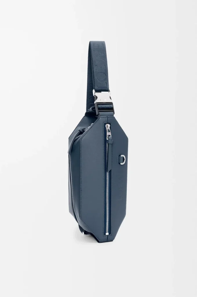 Convertible sling in classic calfskin Indigo Dye Convertible sling in classic calfskin Indigo Dye