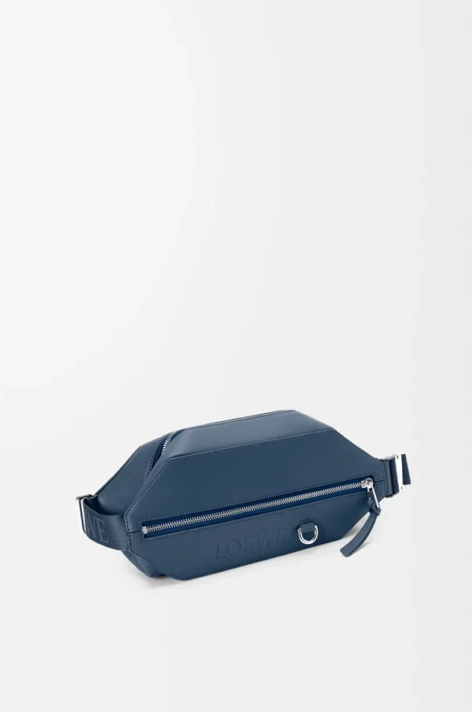 Convertible sling in classic calfskin Indigo Dye Convertible sling in classic calfskin Indigo Dye