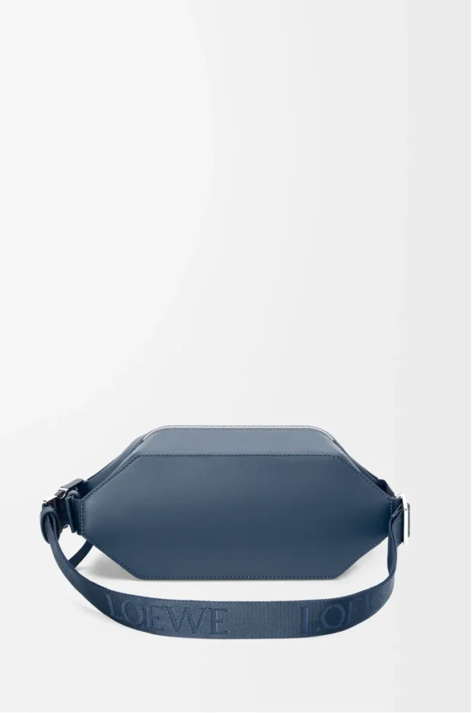 Convertible sling in classic calfskin Indigo Dye Convertible sling in classic calfskin Indigo Dye
