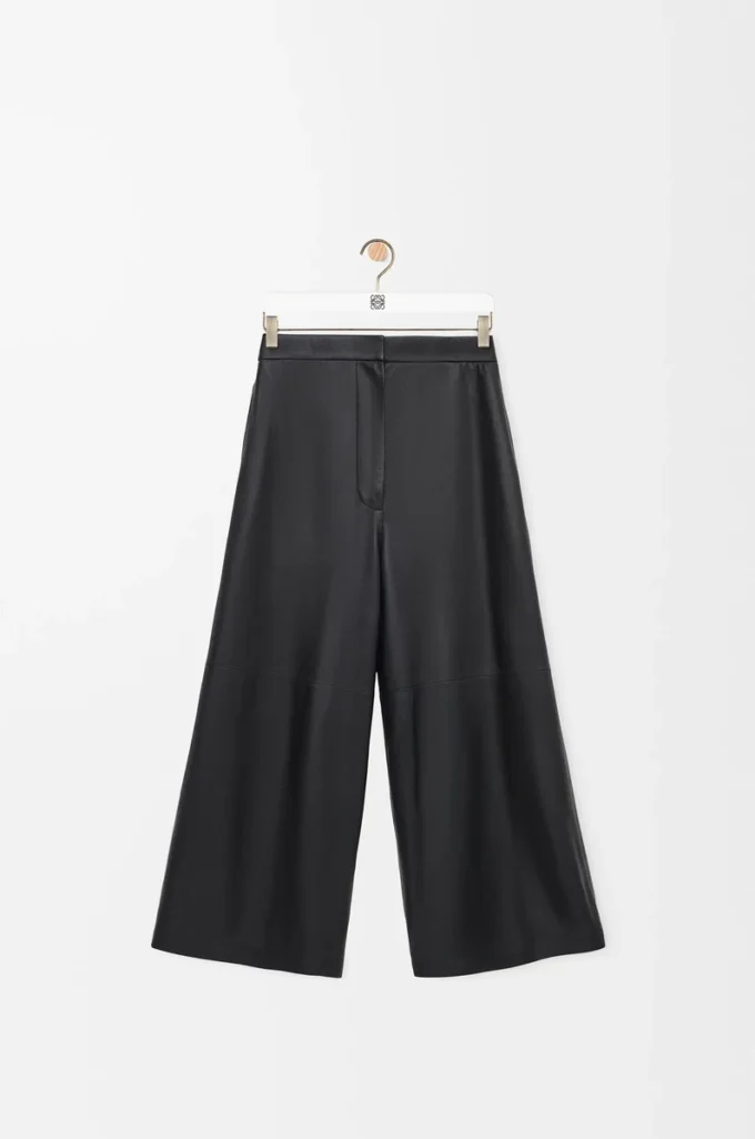 Cropped trousers in nappa lambskin Black