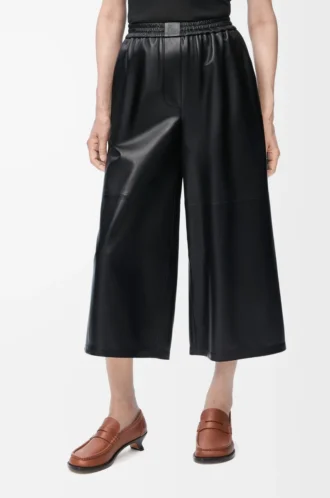 Cropped trousers in nappa lambskin Black