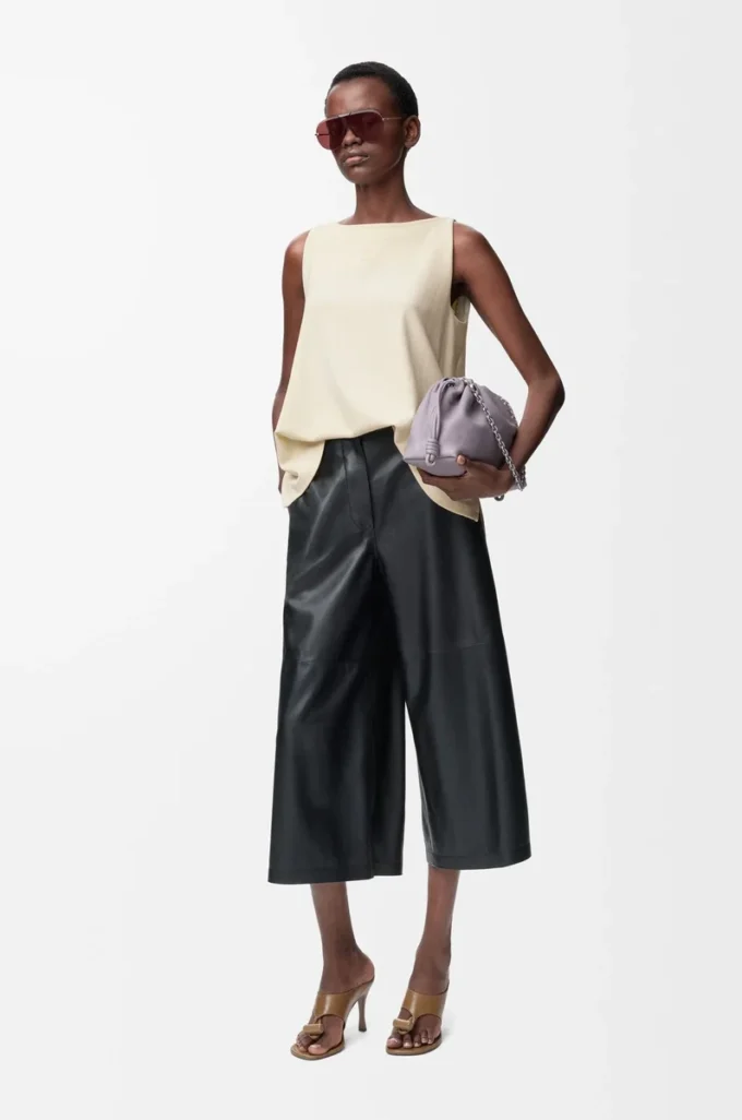 Cropped trousers in nappa lambskin Black
