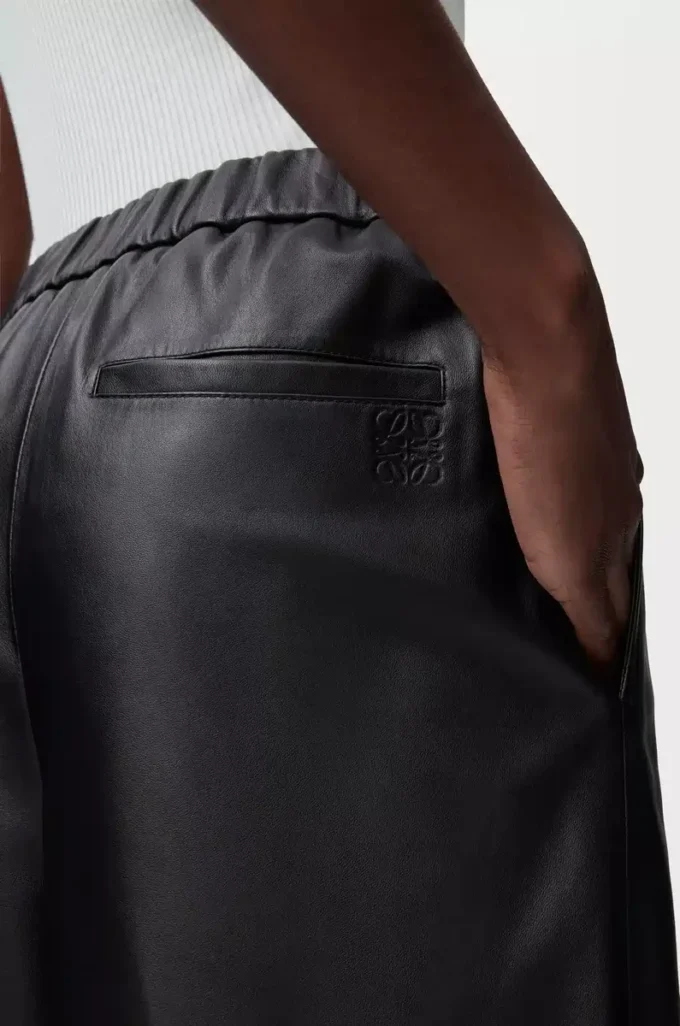 Cropped trousers in nappa lambskin Black