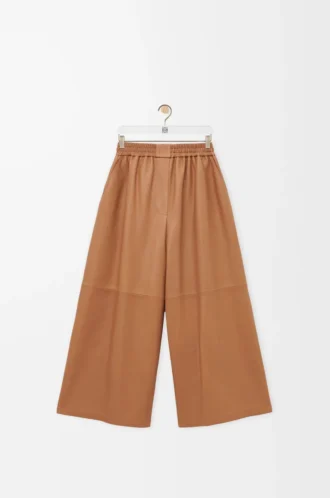 Cropped trousers in nappa lambskin Toffee
