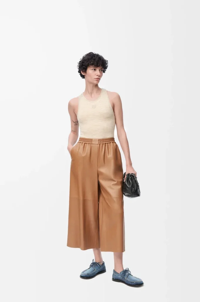 Cropped trousers in nappa lambskin Toffee