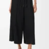 Cropped trousers in stretch viscose Black Cropped trousers in stretch viscose Black