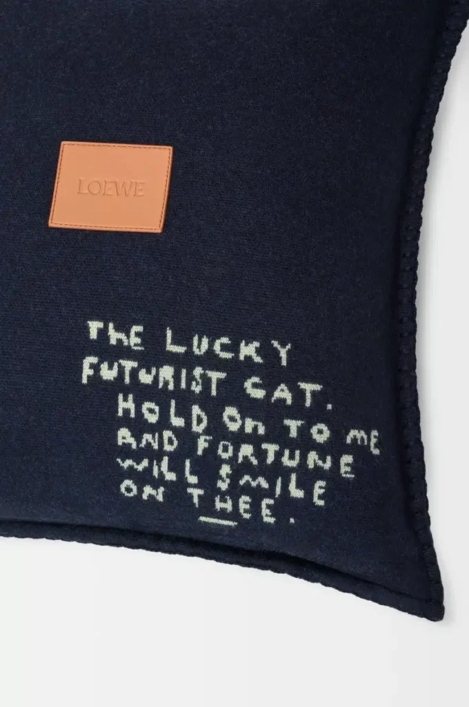 Cushion in wool Dark Navy Blue