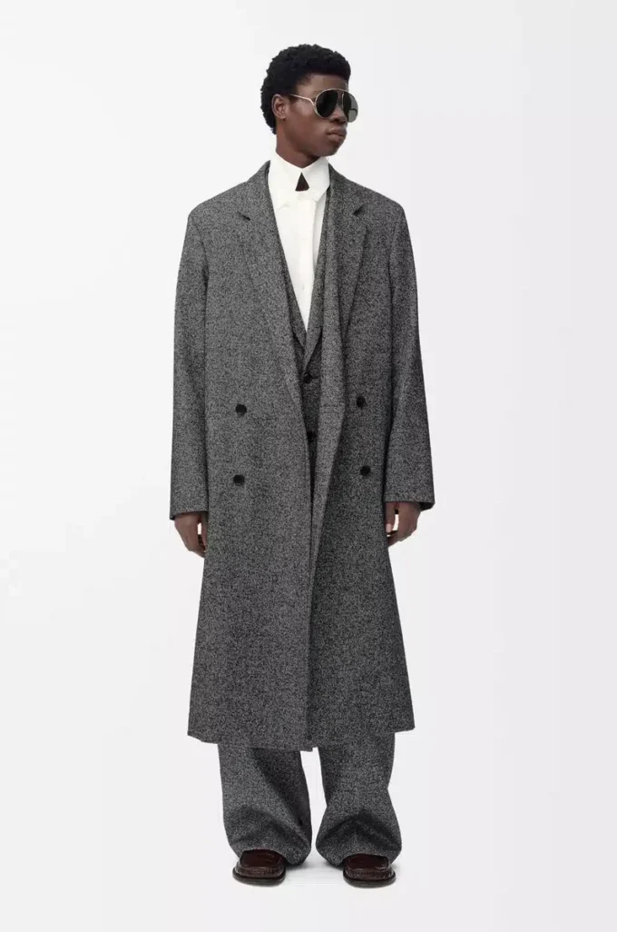 Double breasted coat in wool blend Black/White Double breasted coat in wool blend Black/White