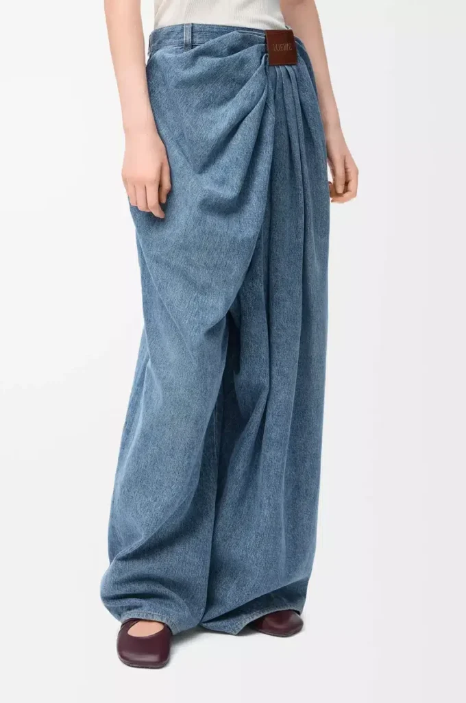 Draped jeans in denim Indigo Blue Draped jeans in denim Indigo Blue