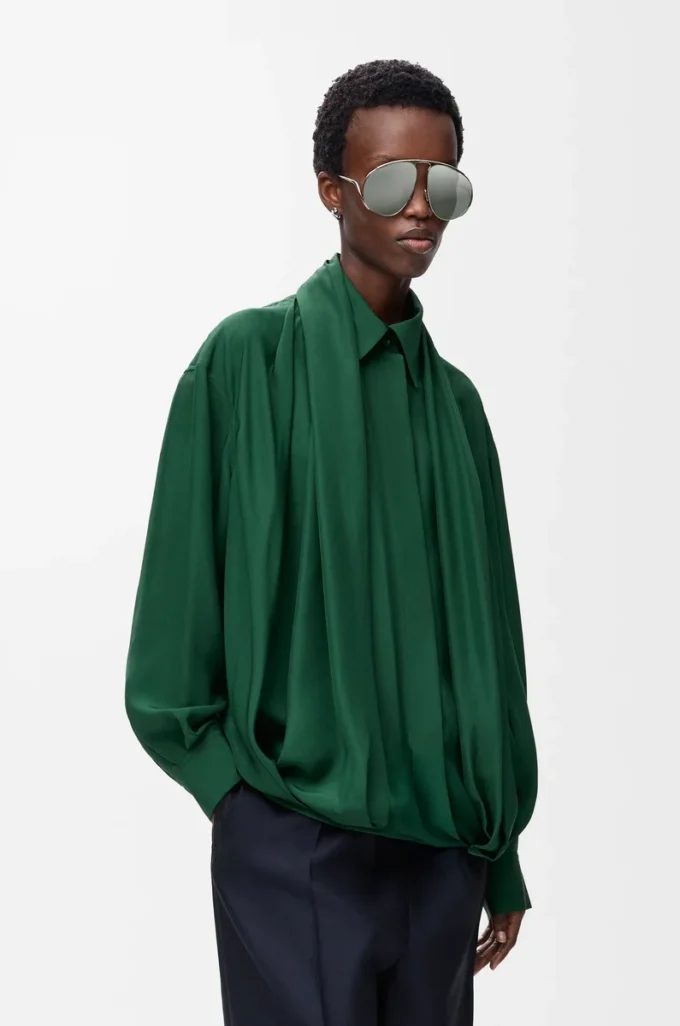 Draped shirt in silk Dark Green Draped shirt in silk Dark Green