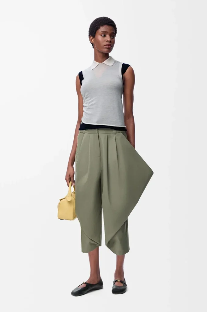 Draped top in cashmere White/Navy Blue