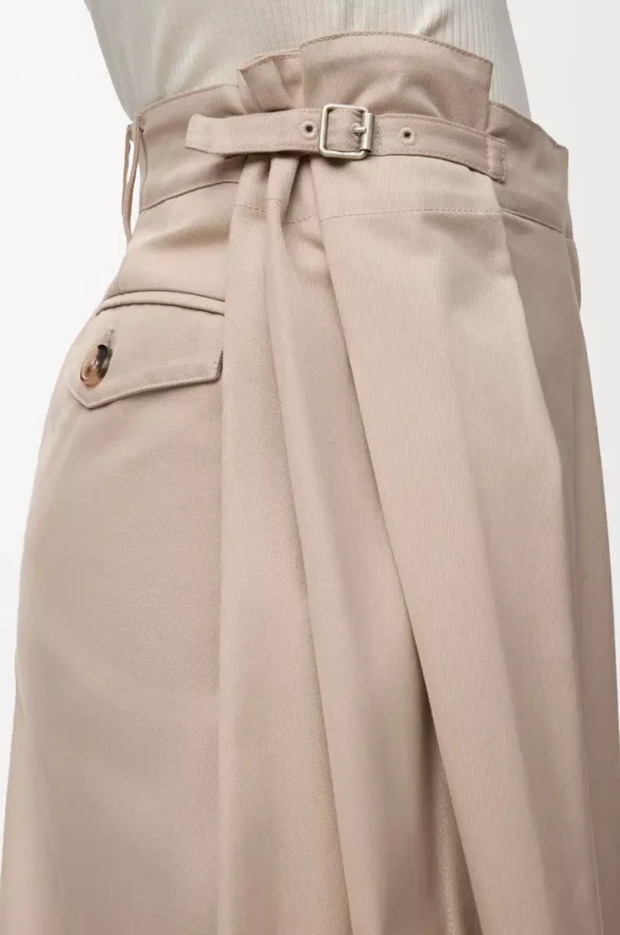 Draped trousers in cotton and silk Beige Draped trousers in cotton and silk Beige