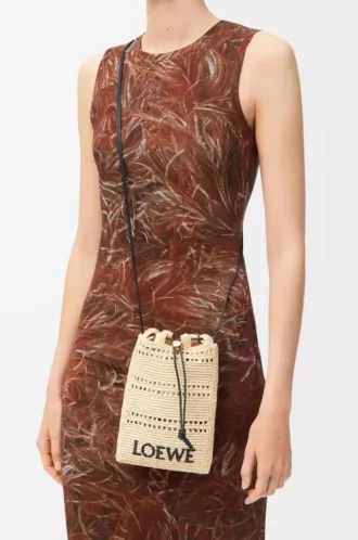 Drawstring pocket in raffia Natural/Black