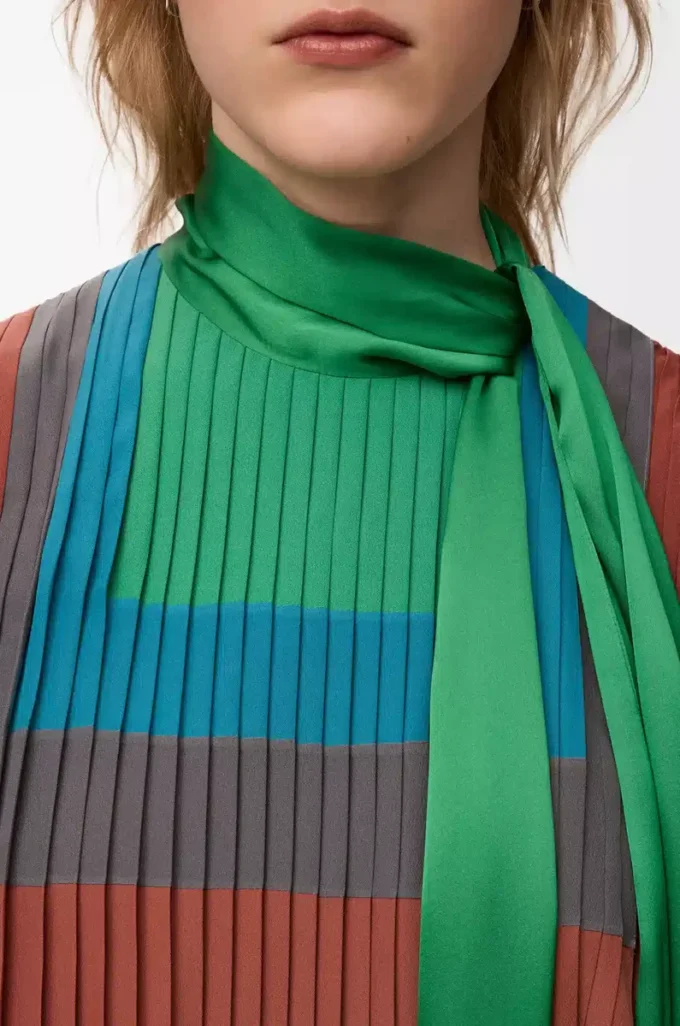 Dress in technical crepe Caramel/Bright Green