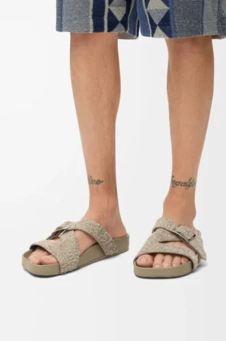 Ease Buckle slide in brushed suede Khaki Green