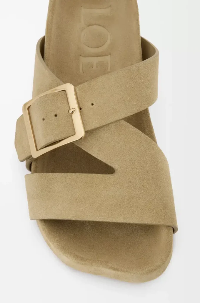Ease Buckle slide in suede Sahara