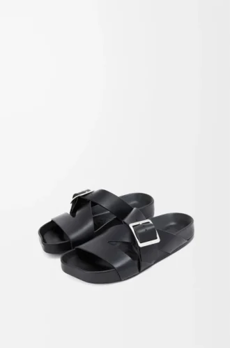 Ease Buckle slide in vegetable-tanned calfskin Black