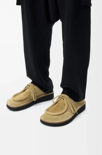 Faro lace-up in suede calfskin Sahara