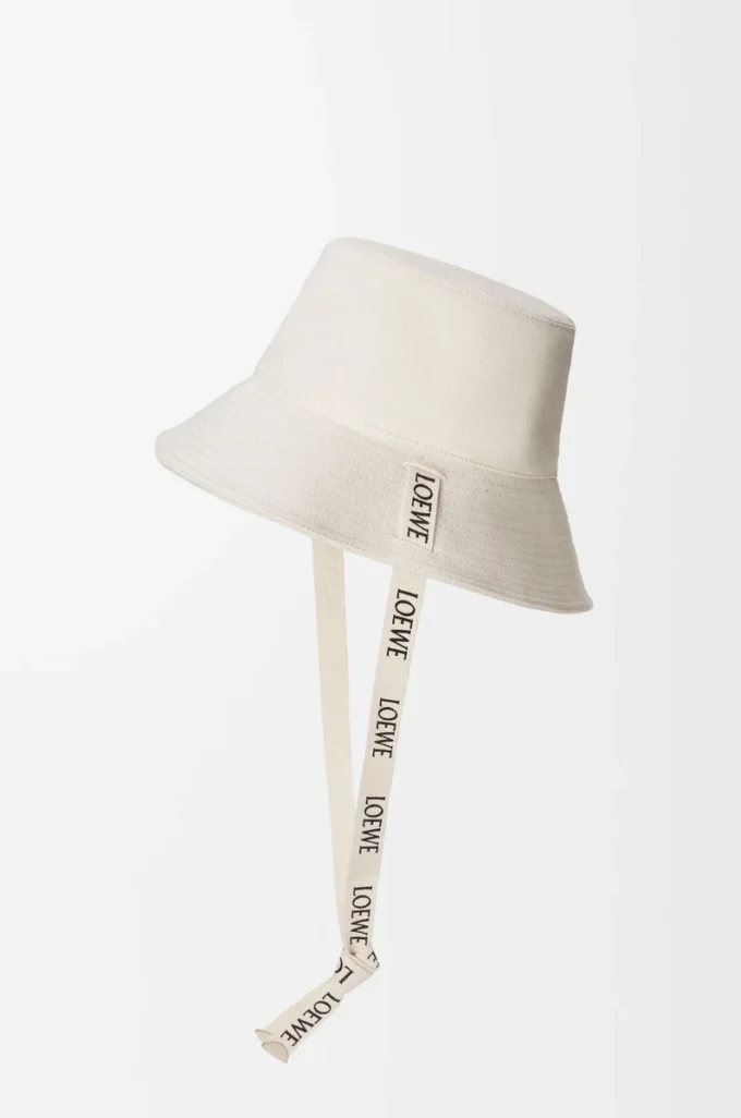 Fisherman hat in canvas Soft White Fisherman hat in canvas Soft White