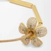 Flor necklace in sterling silver and crystals White/Gold Flor necklace in sterling silver and crystals White/Gold