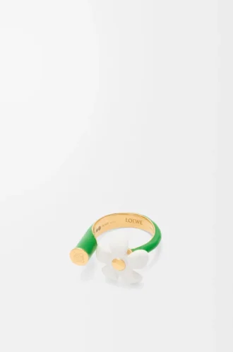 Flor ring in sterling silver and enamel Gold/White Flor ring in sterling silver and enamel Gold/White