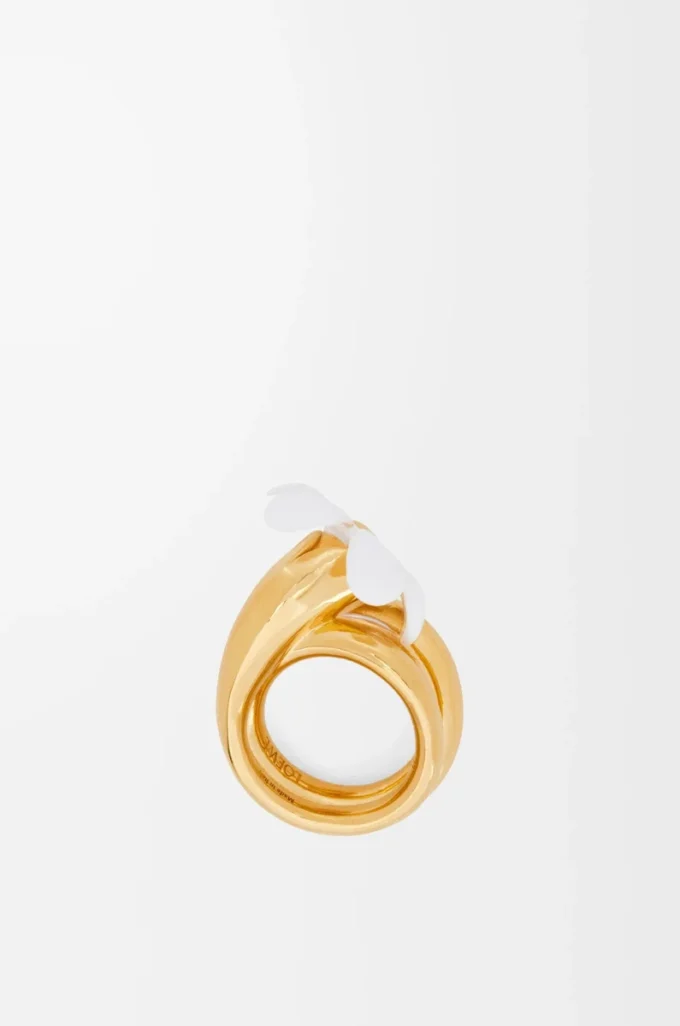 Flor ring in sterling silver and enamel Gold/White Flor ring in sterling silver and enamel Gold/White