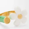 Flor ring in sterling silver and enamel Gold/White Flor ring in sterling silver and enamel Gold/White