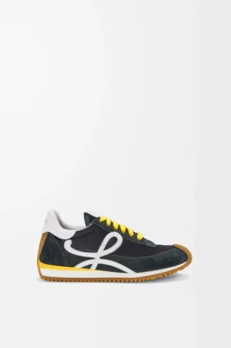 Flow Runner 2.0 in nylon and suede Black/White/Khaki