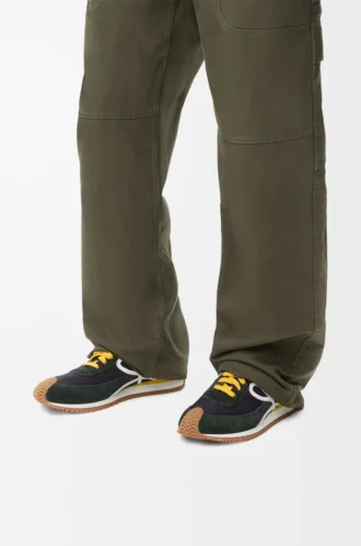 Flow Runner 2.0 in nylon and suede Black/White/Khaki