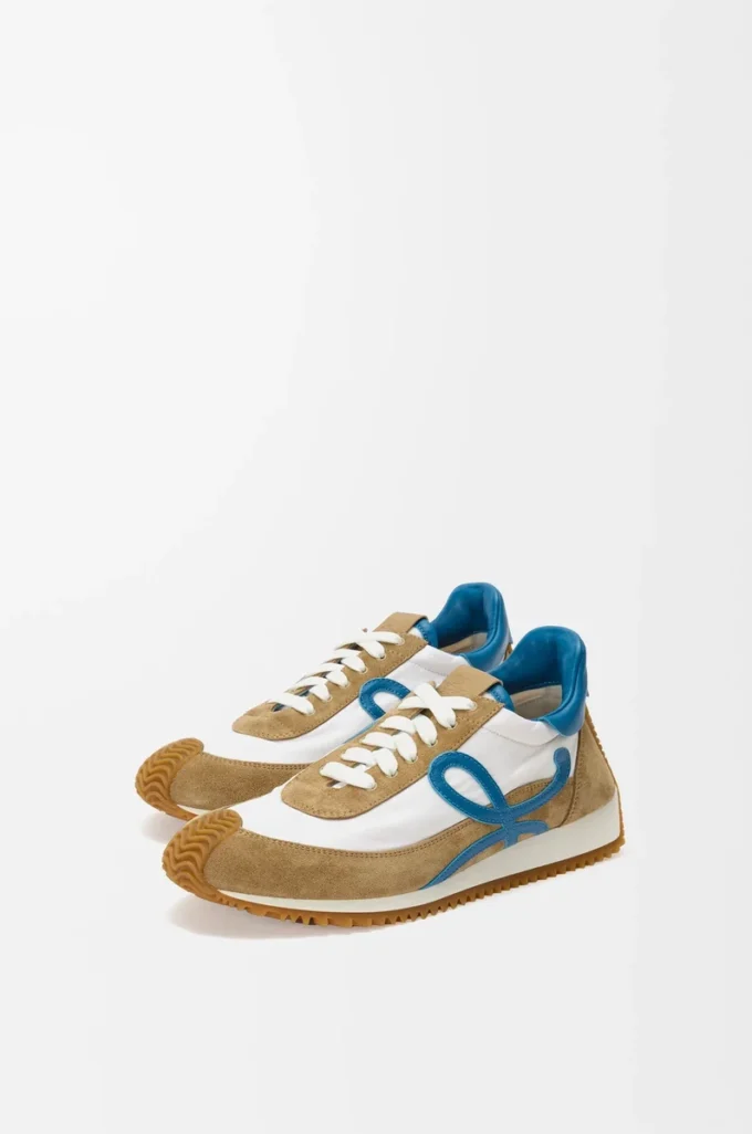 Flow Runner 2.0 in nylon and suede Sand/Blue/White