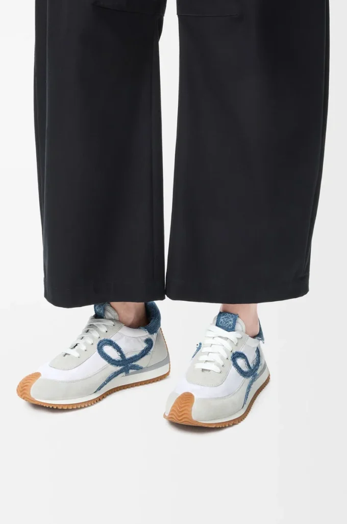 Flow Runner 2.0 in nylon and suede White/Light Denim Flow Runner 2.0 in nylon and suede White/Light Denim