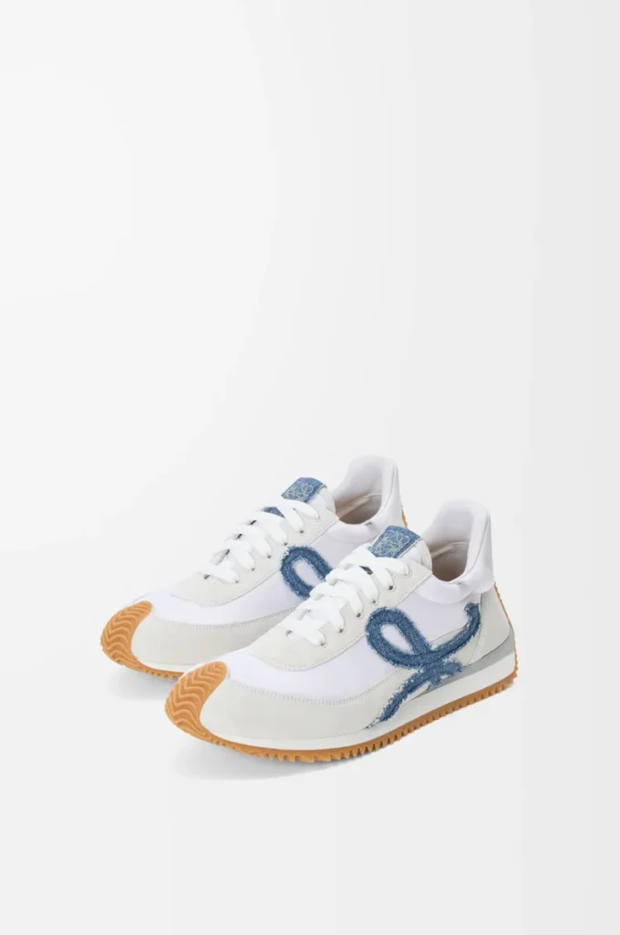 Flow Runner 2.0 in nylon and suede White/Light Denim Flow Runner 2.0 in nylon and suede White/Light Denim