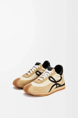 Flow Runner in nylon and suede Gold/Black