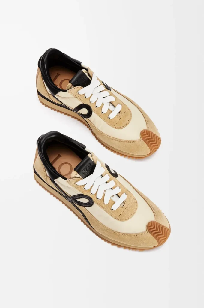 Flow Runner in nylon and suede Gold/Black Flow Runner in nylon and suede Gold/Black