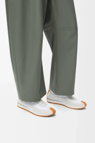 Flow Runner in nylon and suede White
