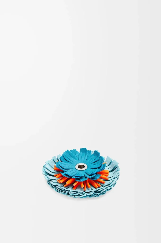 Flower die in classic calfskin Aqua Flower die in classic calfskin Aqua