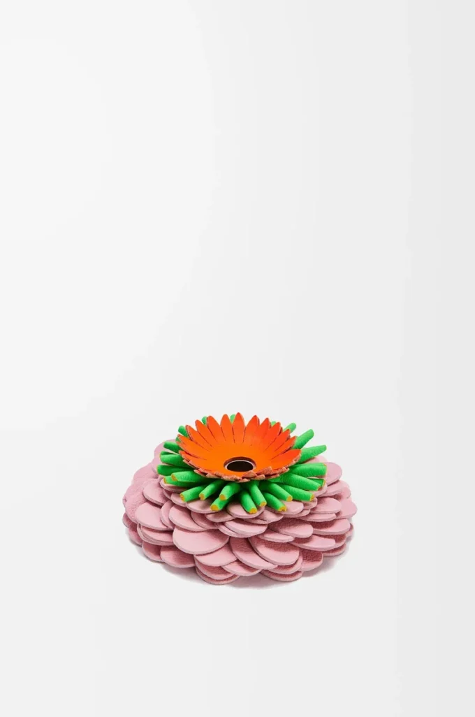 Flower die in classic calfskin Light Candy Flower die in classic calfskin Light Candy