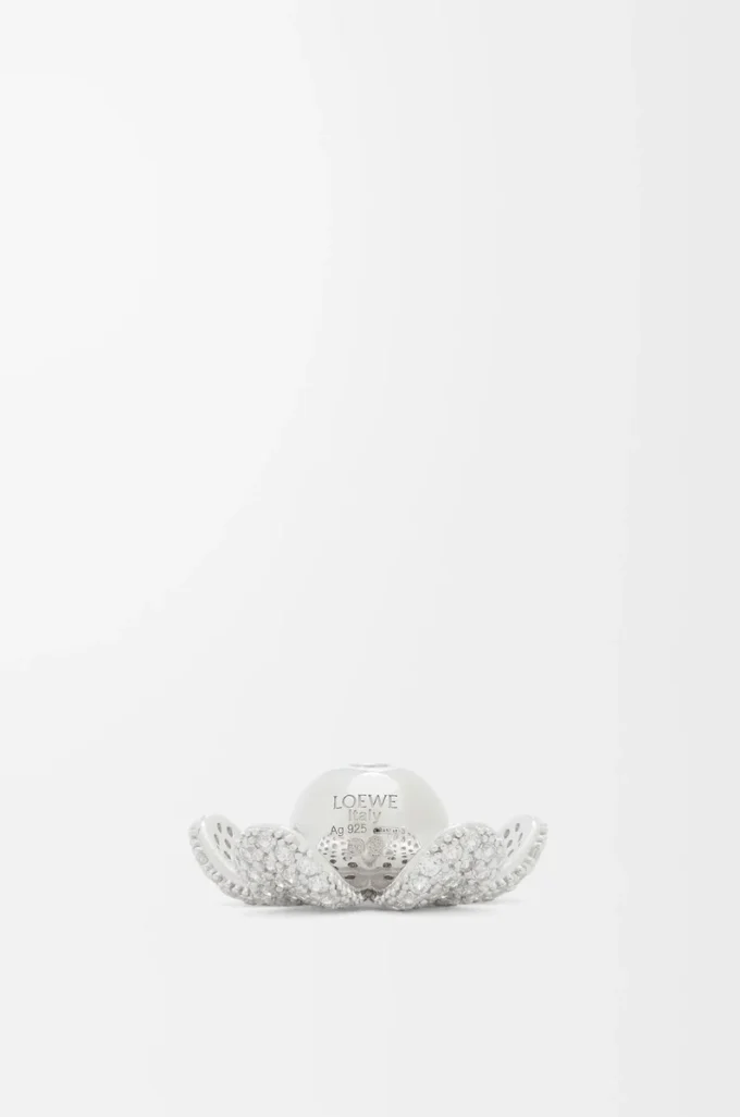 Flower Hat pendant in sterling silver and crystals Silver/White Flower Hat pendant in sterling silver and crystals Silver/White