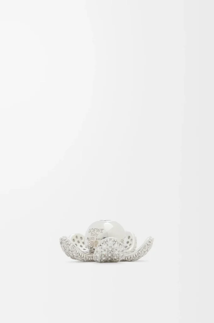 Flower Hat pendant in sterling silver and crystals Silver/White Flower Hat pendant in sterling silver and crystals Silver/White