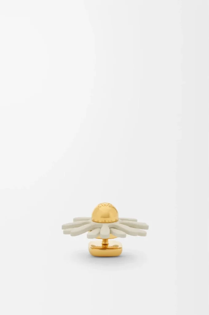 Flower pin in calfskin White Flower pin in calfskin White