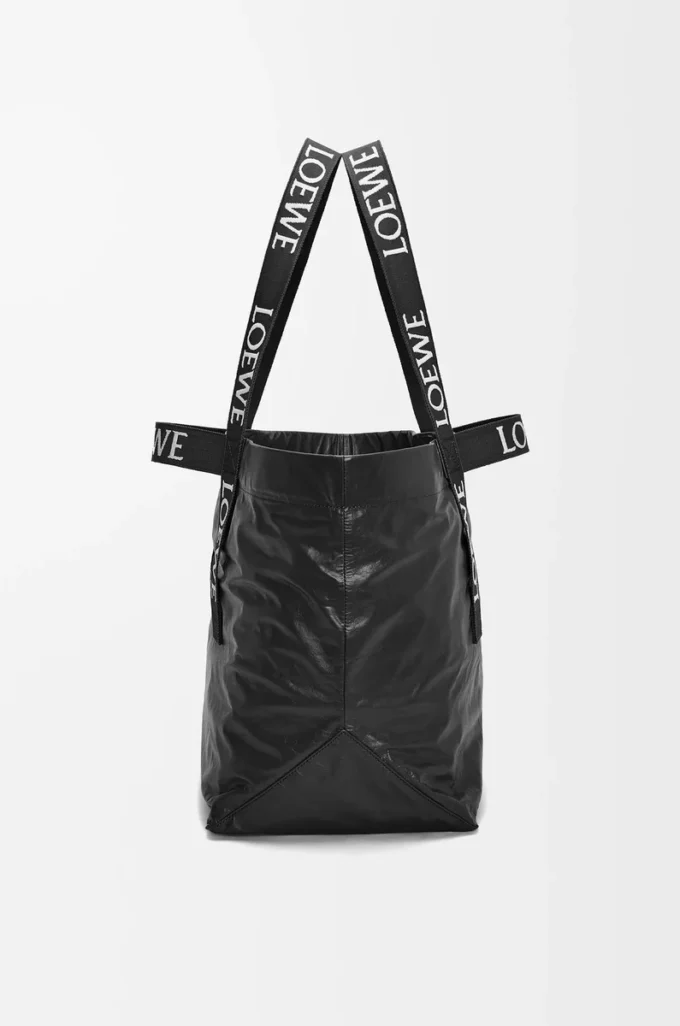 Fold shopper in paper calfskin Black Fold shopper in paper calfskin Black